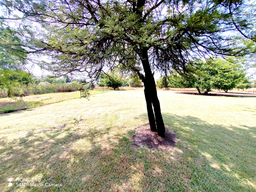 3 Bedroom Property for Sale in Hartebeesfontien AH North West